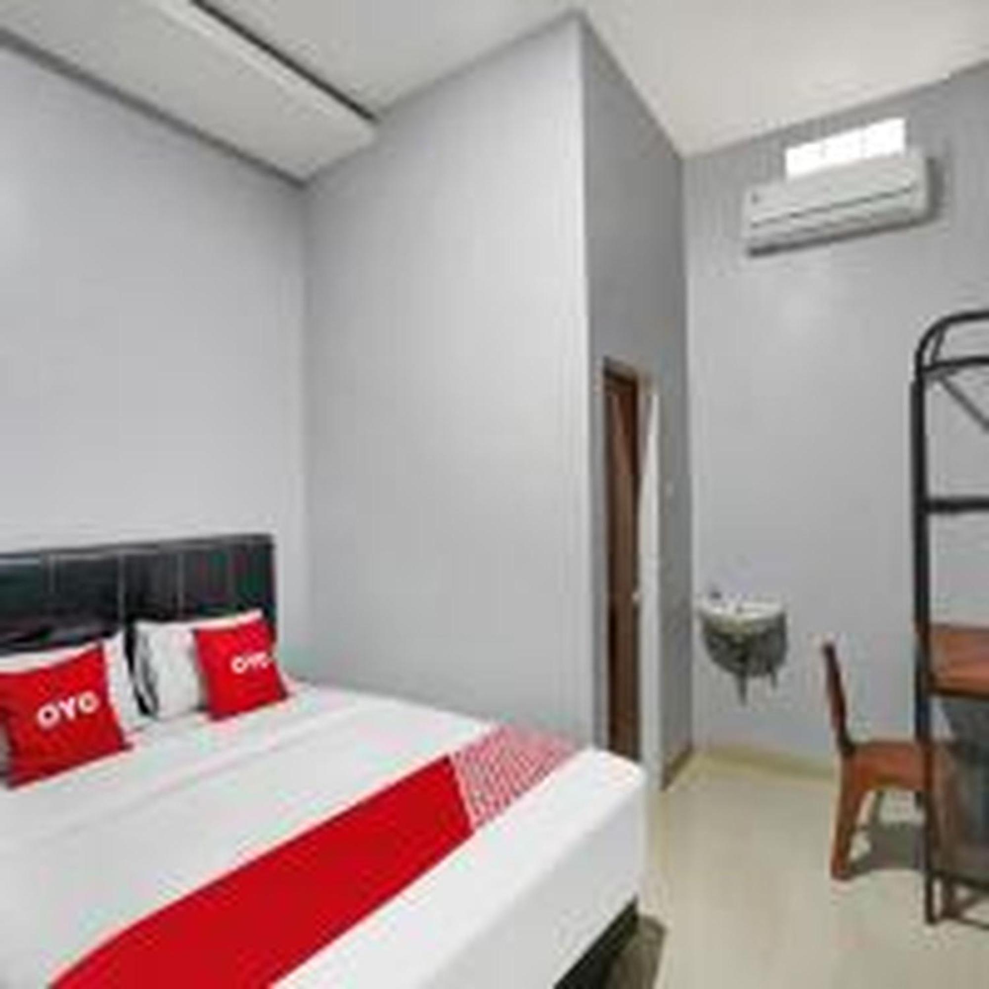 OYO 91181 Beda Arga Residence Medan Bagian luar foto
