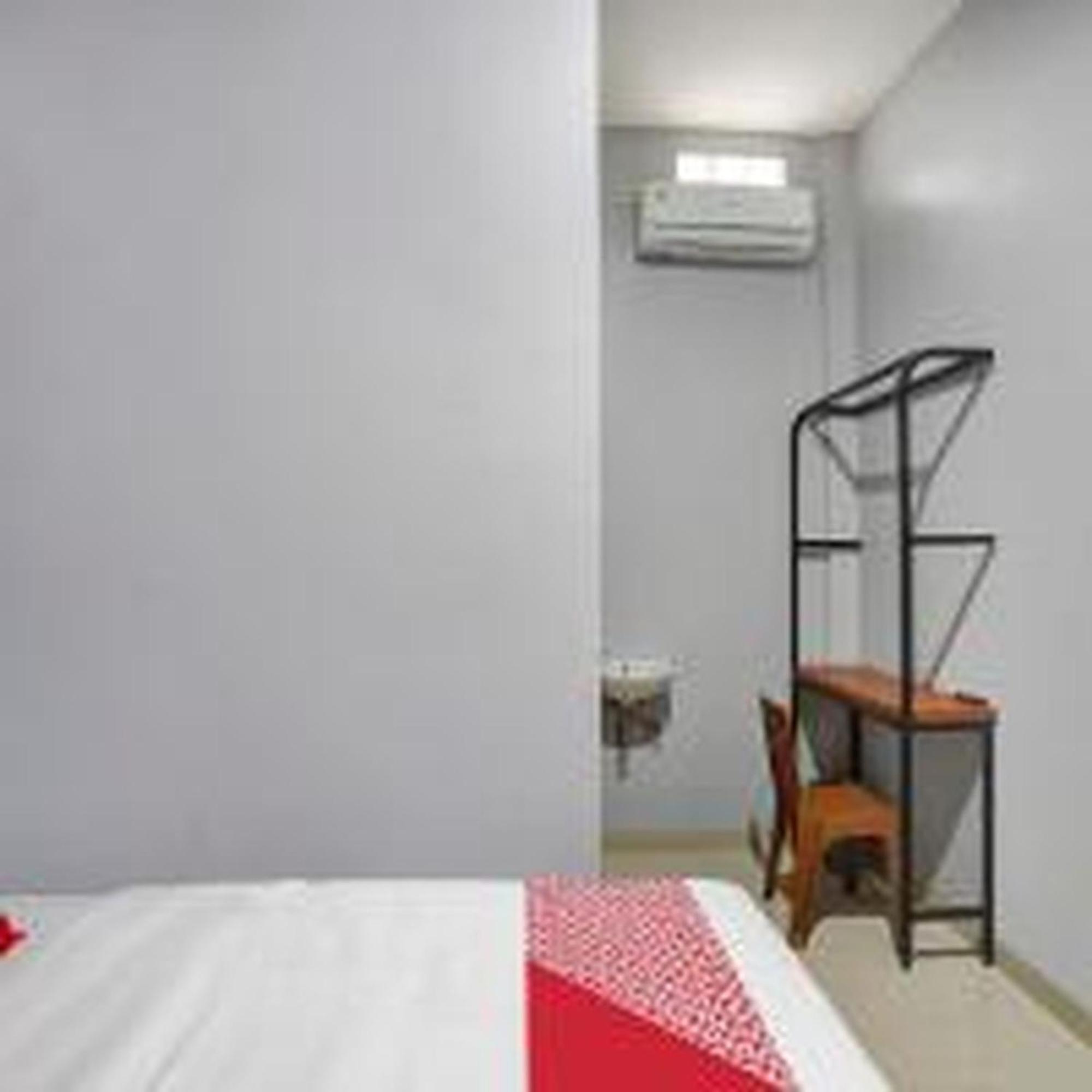 OYO 91181 Beda Arga Residence Medan Bagian luar foto